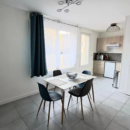 Duplex Cosy Avec Place De Parking Privee לה מאנש