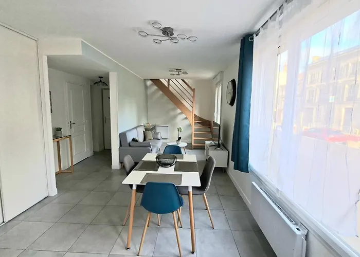 Duplex Cosy Avec Place De Parking Privee Apartamento